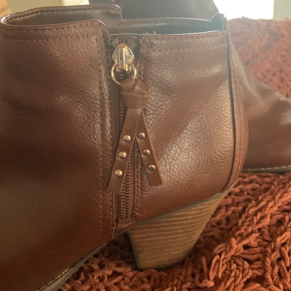 Women’s boot - Picture 5 of 11